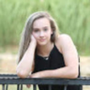 Meet your Posher, Carissa